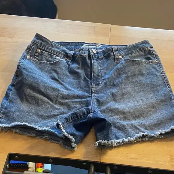 Seven7 Classic Blue Jean Cutoff Shorts - Picture 1 of 4